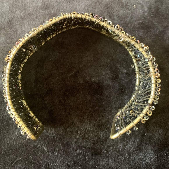 3/$10 🔆 Iridescent Beaded Cuff Braclet - Picture 5 of 8